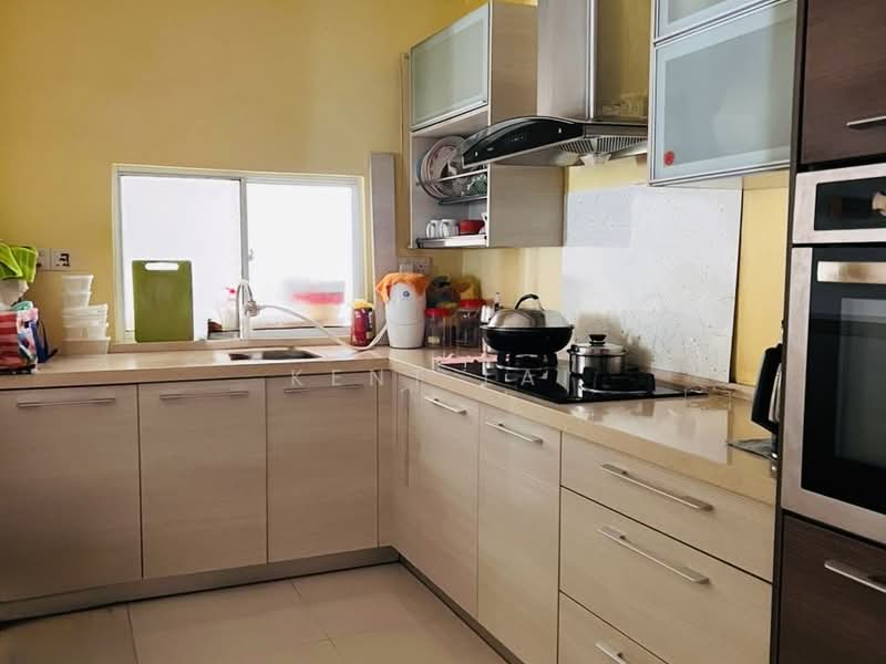 Kondominium untuk Dijual di D'Piazza - Kent Lai - Kitchen - PropertyGuru.com.my