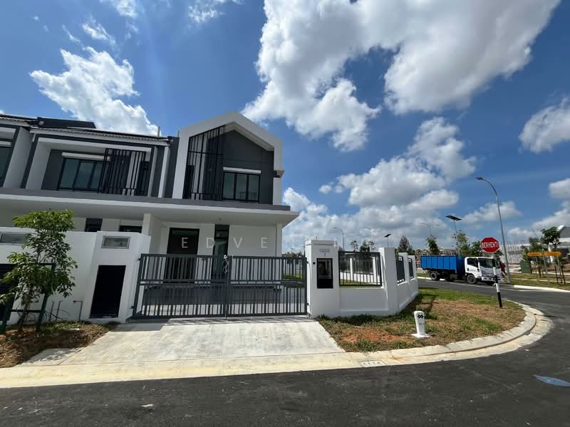 2-storey Terraced House for Sale in Taman Dato Onn (Johor Bahru) - Edven Ng - Exterior - PropertyGuru.com.my