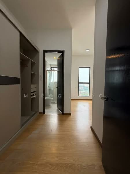 Condominium for Sale at Bay Point @ Country Garden Danga Bay - Marco Choo - Corridor - PropertyGuru.com.my