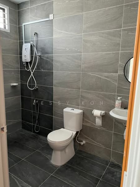 2-storey Terraced House for Rent in Taman Bestari Indah (Ulu Tiram) - Jessy Koh - Bathroom - PropertyGuru.com.my