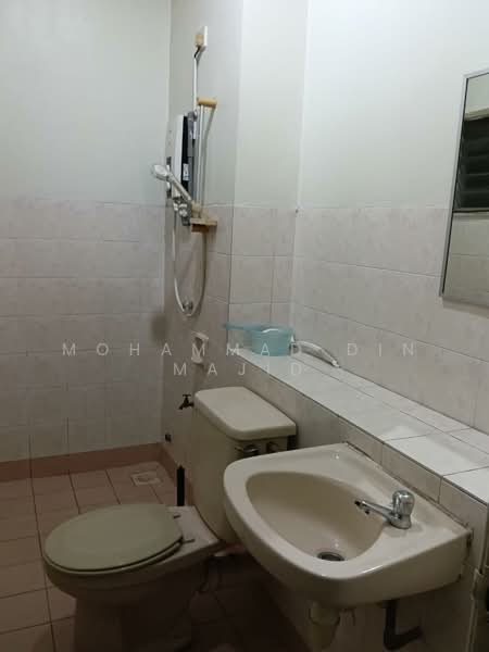 Rumah Teres 2 Tingkat untuk Dijual di Usj 22 (Subang Jaya) - Mohammad Din Majid - Bathroom - PropertyGuru.com.my