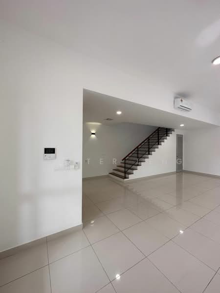 Semi-Detached House for Rent in Bandar Tropicana Aman (Telok Panglima Garang) - Volster Leng - Interior - PropertyGuru.com.my