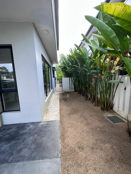 Semi-Detached House for Rent in Bandar Tropicana Aman (Telok Panglima Garang) - Volster Leng - Exterior - PropertyGuru.com.my