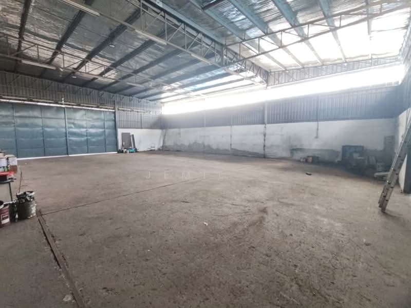 Factory for Rent in Bandar Selesa Jaya (Skudai) - Jemie . - Interior - PropertyGuru.com.my