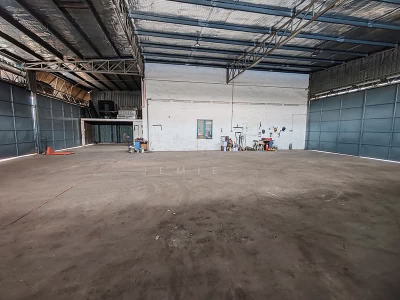 Factory for Rent in Bandar Selesa Jaya (Skudai) - Jemie . - Interior - PropertyGuru.com.my