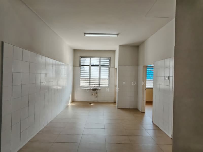 1-storey Terraced House for Rent in Setia Alam (Selangor) - Veni Foo Yoke Fuang - Kitchen - PropertyGuru.com.my