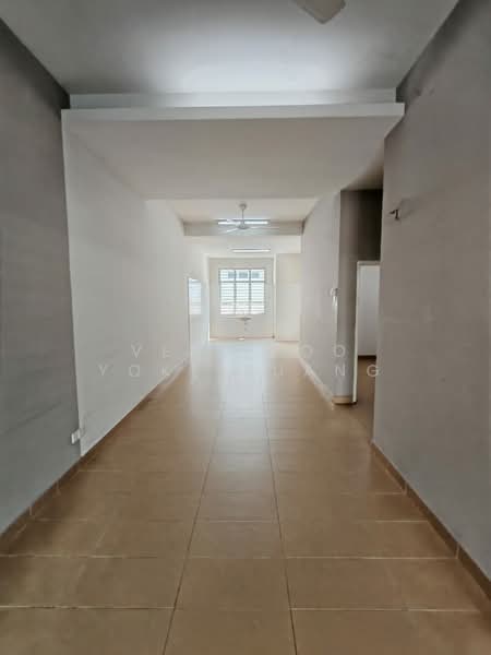 1-storey Terraced House for Rent in Setia Alam (Selangor) - Veni Foo Yoke Fuang - Corridor - PropertyGuru.com.my