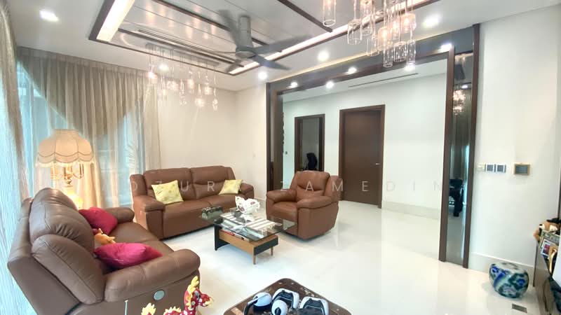 Rumah Banglo untuk Dijual di Bukit Jelutong (Shah Alam) - Adzura Zamedin - Living Room - PropertyGuru.com.my
