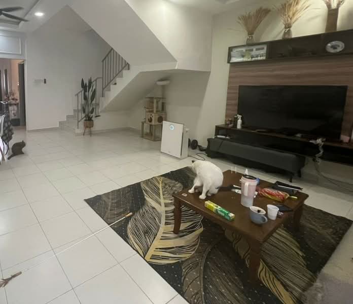 2-storey Terraced House for Rent in Permas Jaya (Johor) - Jessy Koh - Living Room - PropertyGuru.com.my