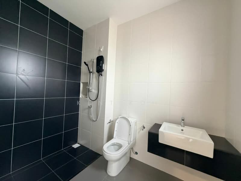 2-storey Terraced House for Rent in Johor Bahru (Johor) - Kent Koh - Bathroom - PropertyGuru.com.my