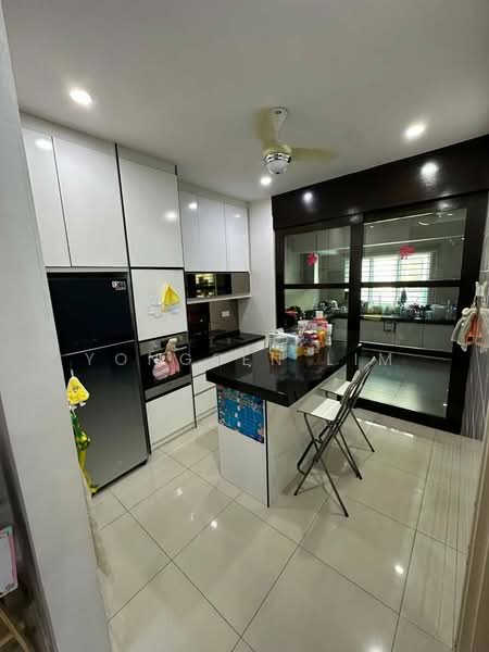 2-storey Terraced House for Sale in Kemuning Utama (Shah Alam) - Yongsen Lim - Kitchen - PropertyGuru.com.my