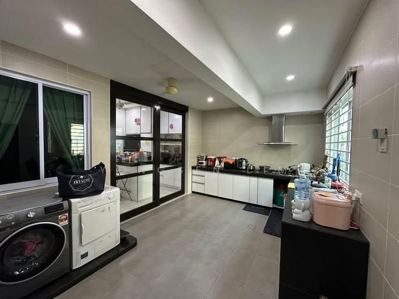 2-storey Terraced House for Sale in Kemuning Utama (Shah Alam) - Yongsen Lim - Kitchen - PropertyGuru.com.my