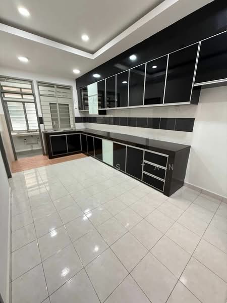 2-storey Terraced House for Sale in Taman Pulai Indah (Johor Bahru) - Erness Tan - Kitchen - PropertyGuru.com.my