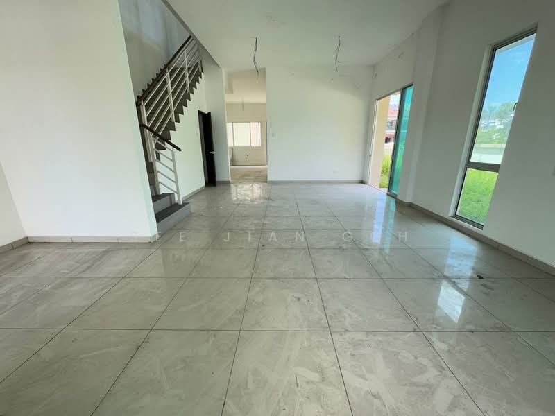 Rumah Teres 2 Tingkat untuk Dijual di Taman Naluri Indah (Seberang Jaya) - See Jian Goh - Living Room - PropertyGuru.com.my
