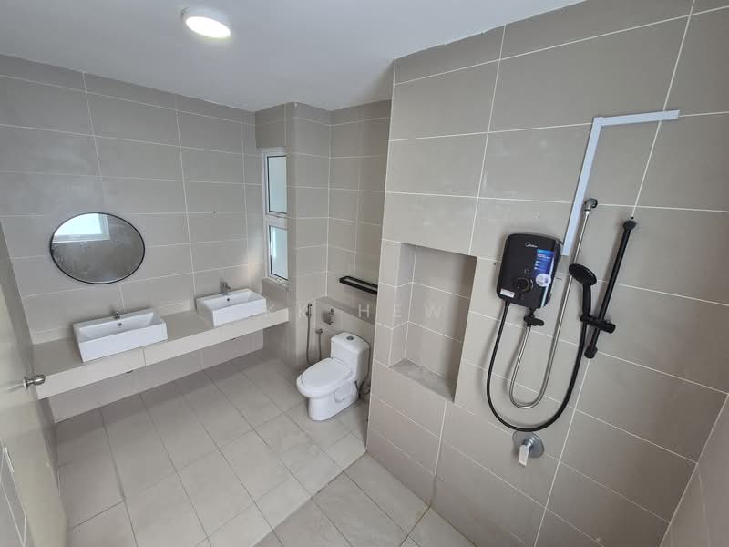 3-storey Terraced House for Rent in Tiara South (Semenyih) - KK HEW - Bathroom - PropertyGuru.com.my