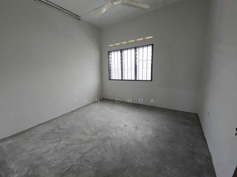 2-storey Terraced House for Sale in Taman Johor Jaya (Johor Bahru) - Ian Chua - Interior - PropertyGuru.com.my