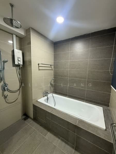 Condominium for Rent at Iskandar Residences - Alisa Liang - Bathroom - PropertyGuru.com.my
