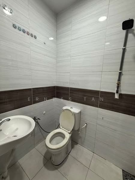 Bungalow for Sale in Kempas Baru (Johor Bahru) - Erness Tan - Bathroom - PropertyGuru.com.my