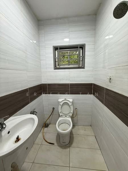Bungalow for Sale in Kempas Baru (Johor Bahru) - Erness Tan - Bathroom - PropertyGuru.com.my
