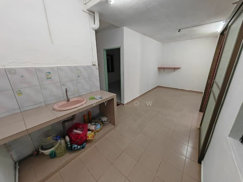1-storey Terraced House for Sale in Skudai (Johor) - Ivy Low - Kitchen - PropertyGuru.com.my