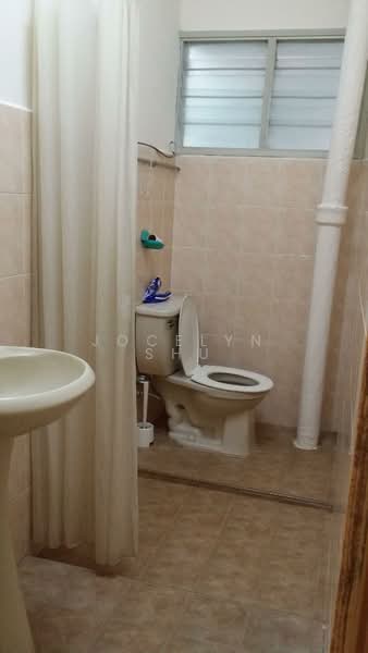 2-storey Terraced House for Rent in Taman Daya (Kepong) - Jocelyn Shu - Bathroom - PropertyGuru.com.my