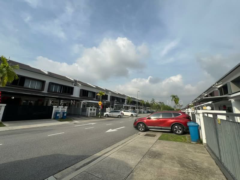 2-storey Terraced House for Rent in Bandar Rimbayu (Telok Panglima Garang) - Keng Yee Yong - Exterior - PropertyGuru.com.my