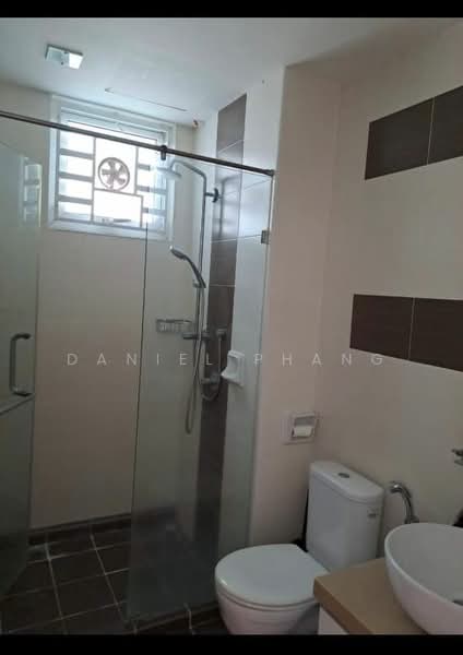 3-storey Terraced House for Sale in Tanjung Bungah (Penang) - Daniel Phang - Bathroom - PropertyGuru.com.my