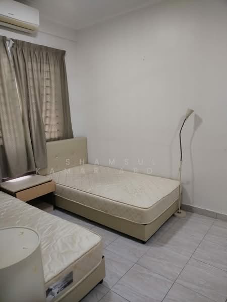 Apartment for Rent at Blok A & B, Pangsapuri Putra Impian - Shamsul Kamar Abd Shukor - Bedroom - PropertyGuru.com.my