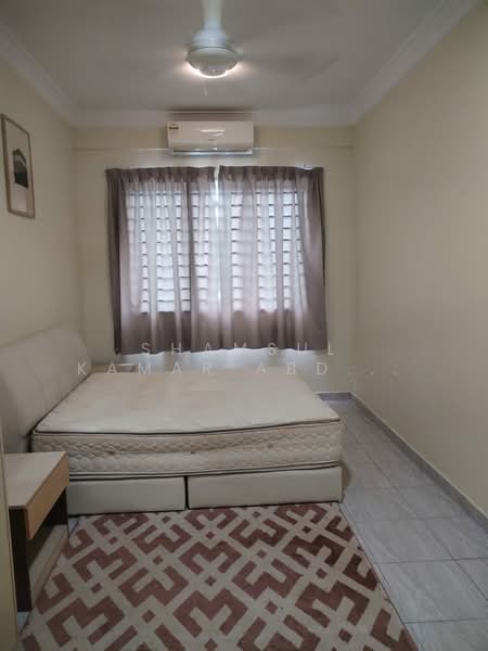 Apartment for Rent at Blok A & B, Pangsapuri Putra Impian - Shamsul Kamar Abd Shukor - Bedroom - PropertyGuru.com.my