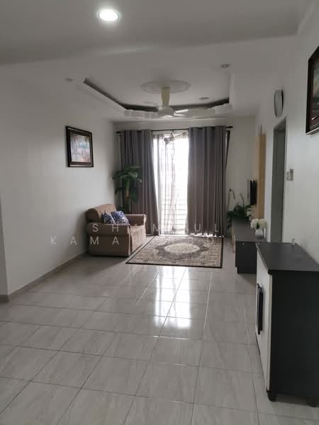 Apartment for Rent at Blok A & B, Pangsapuri Putra Impian - Shamsul Kamar Abd Shukor - Living Room - PropertyGuru.com.my