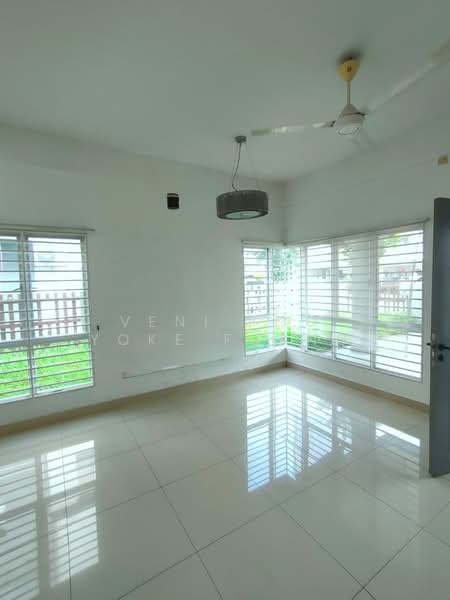 Rumah Kluster untuk Disewa di Setia Alam (Selangor) - Veni Foo Yoke Fuang - Living Room - PropertyGuru.com.my
