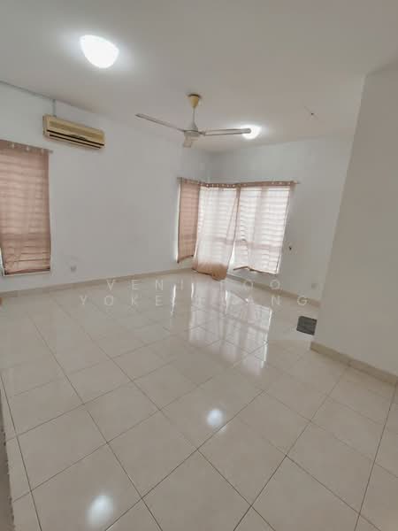 Cluster House for Rent in Setia Alam (Selangor) - Veni Foo Yoke Fuang - Living Room - PropertyGuru.com.my