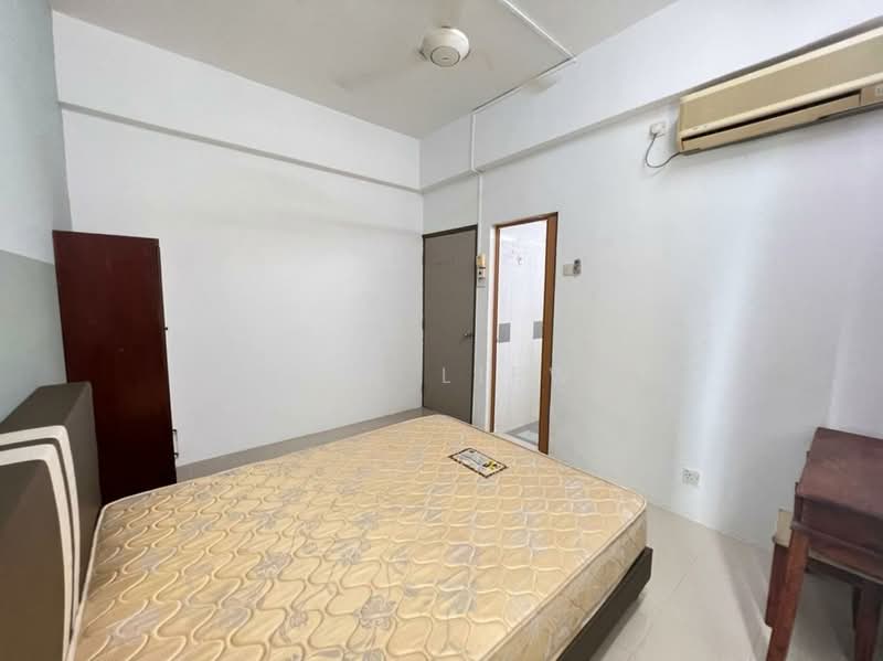 Apartment for Sale at Damai Villa (28 Logan) - Eva Liew - Bedroom - PropertyGuru.com.my