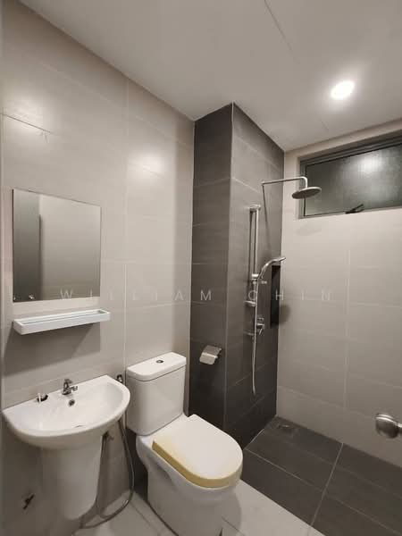 Servis Apartment untuk Disewa di Cybersquare - William Chin - Bathroom - PropertyGuru.com.my