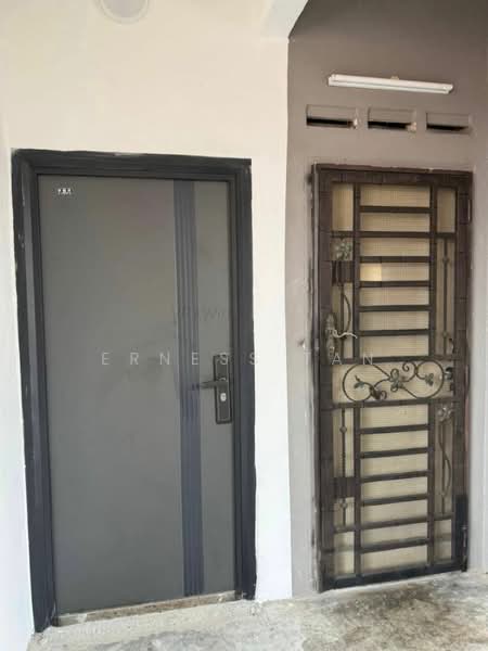 Rumah Flat untuk Dijual di Taman Pulai Utama - Erness Tan - Exterior - PropertyGuru.com.my