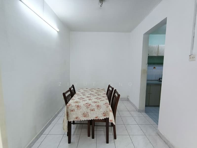 Apartment for Sale at Sri Cempaka (Puchong Jaya) - Ziyue Ong - Dining Room - PropertyGuru.com.my