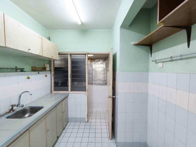 Apartment for Sale at Sri Cempaka (Puchong Jaya) - Ziyue Ong - Kitchen - PropertyGuru.com.my