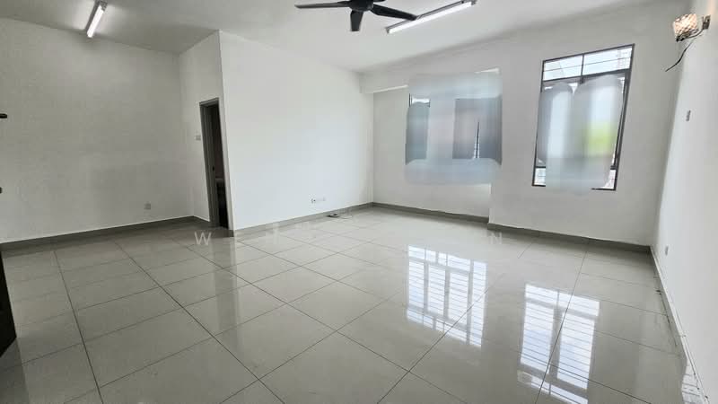 2-storey Terraced House for Sale in TAMAN PUCHONG UTAMA (Puchong) - Wendy Chin - Living Room - PropertyGuru.com.my