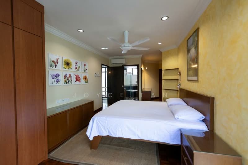 Kondominium untuk Dijual di Marina Tower (Ratu Mutiara) - Joyce Tan - Bedroom - PropertyGuru.com.my