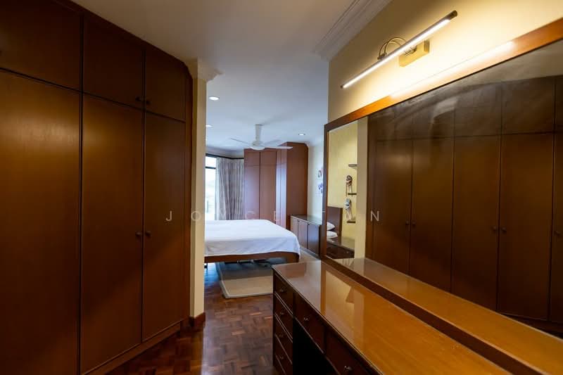 Kondominium untuk Dijual di Marina Tower (Ratu Mutiara) - Joyce Tan - Bedroom - PropertyGuru.com.my