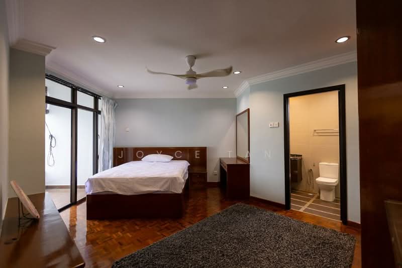 Kondominium untuk Dijual di Marina Tower (Ratu Mutiara) - Joyce Tan - Bedroom - PropertyGuru.com.my