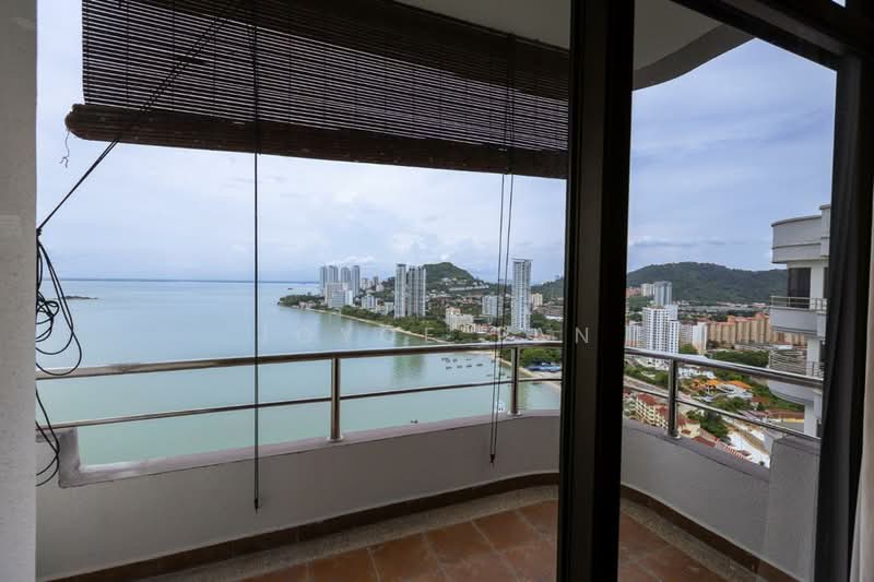 Kondominium untuk Dijual di Marina Tower (Ratu Mutiara) - Joyce Tan - Balcony - PropertyGuru.com.my