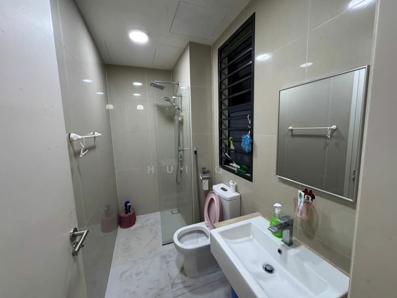 Service Residence for Rent at South View - Hui Qi - Bathroom - PropertyGuru.com.my