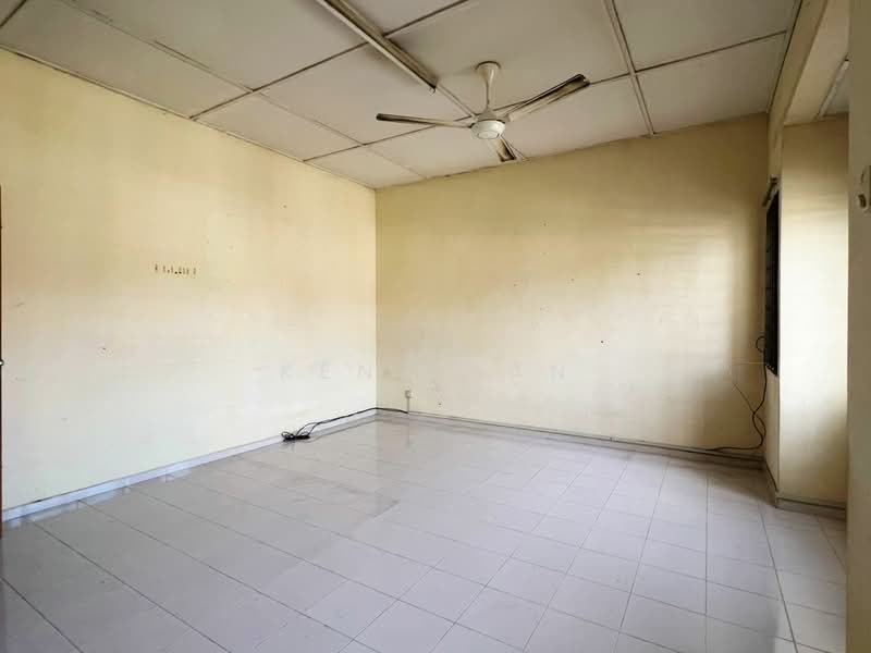 2-storey Terraced House for Sale in Bandar Indahpura (Kulai) - Kent Tan - Interior - PropertyGuru.com.my