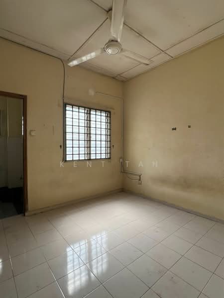 2-storey Terraced House for Sale in Bandar Indahpura (Kulai) - Kent Tan - Interior - PropertyGuru.com.my