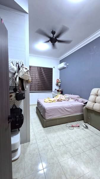 Rumah Teres 1 Tingkat untuk Dijual di Taman Rinting (Masai) - Karl Lim - Bedroom - PropertyGuru.com.my