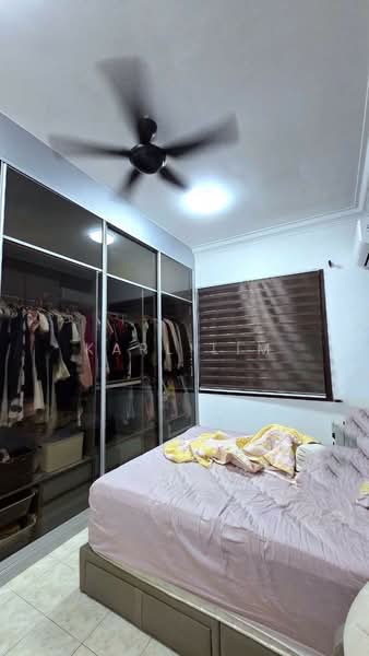 Rumah Teres 1 Tingkat untuk Dijual di Taman Rinting (Masai) - Karl Lim - Bedroom - PropertyGuru.com.my
