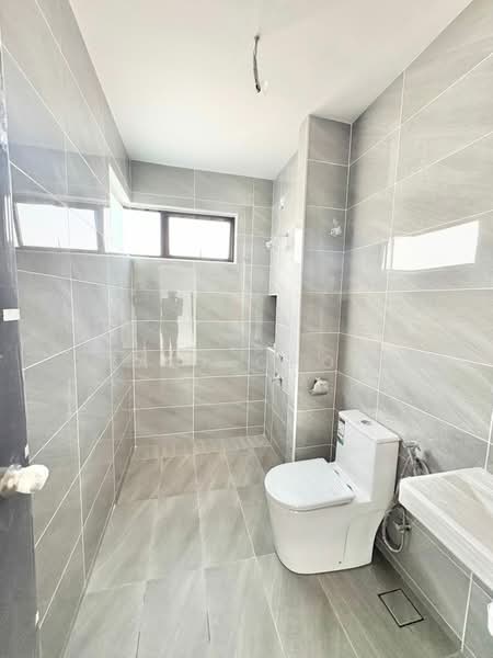 2-storey Terraced House for Sale in Taman Austin Duta (Tebrau) - Zack Chow - Bathroom - PropertyGuru.com.my