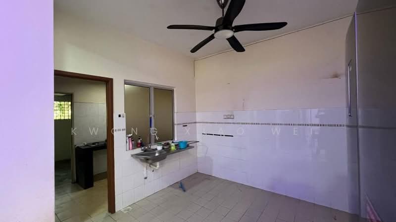 2-storey Terraced House for Sale in Saujana Rawang (Rawang) - Kwong Xiao Wei - Kitchen - PropertyGuru.com.my