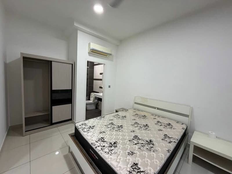 Condominium for Rent at D'Suites Akasia Horizon @ Horizon Hills - Jeff Ooi - Bedroom - PropertyGuru.com.my